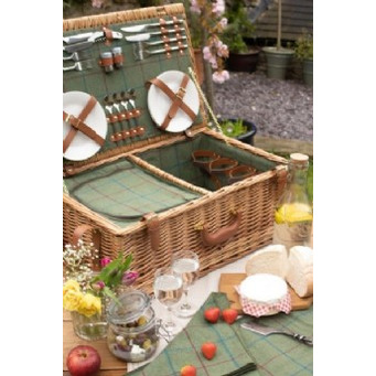 Four Person Highland Green Tweed Picnic Hamper