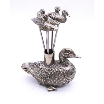 Pewter Duck with Olive/Cheese Picks