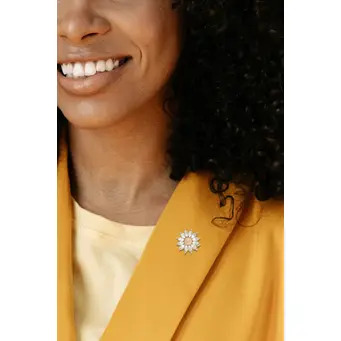 Golden Daisy Crystal Brooch